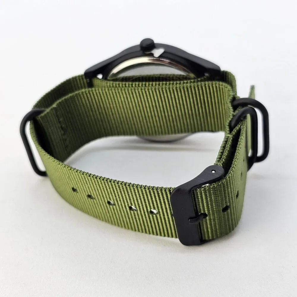 Men's Field Easy‎ Read Watch 42MM Black Dial Army Green Nylon Band Strap